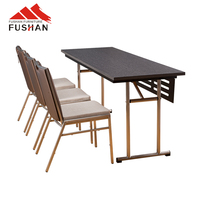 Chaise de banquet empilable en métal avec dossier rembourré et poignée de transport pour salles de conférence, événements et salles de bal d'hôtel