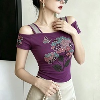 Atasan Wanita Kerah Kotak Desain Musim Panas Mewah Berlian Hydrangea Atasan Wanita Berhias Berlian Imitasi Kupu-kupu Bunga Kaos Bernapas