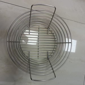 Panier à charbon de bois en acier inoxydable pour barbecue, panier à charbon de bois en vrac, <span class=keywords><strong>accessoires</strong></span> de grillade compatibles avec les grills céramiques Big Green Egg et <span class=keywords><strong>Kamado</strong></span> - Product Image 1