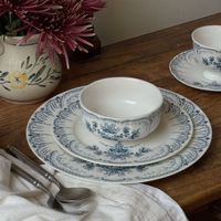 Assiettes de table en porcelaine fine imprimées de fleurs bleues européennes, motif muguet, vaisselle et assiettes de service vintage