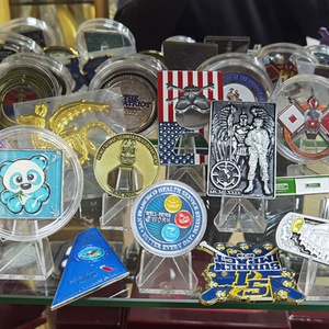 เหรียญที่ระลึกแบบกำหนดเองขายส่ง Oneway กล่องเหรียญรางวัลโลหะกำมะหยี่เคลือบทอง เหรียญที่ระลึกเคลือบแบบกำหนดเอง - Product Image 5