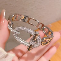Nouveauté 2026 Bracelet plaqué or ajouré motif nez de cochon, design unique et de niche style INS, joli bracelet à offrir à une fille