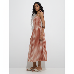 ชุดเดรสทรงเอลายตารางหมากรุกลายหมากรุก lov สนิม - Product Image 1