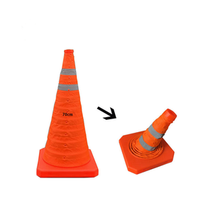 مخاريط بلاستيكية قابلة للطي لسلامة المرور على الطرق يمكن طيها بليد تعمل بالطاقة الشمسية عالية الكثافة - Product Image 5