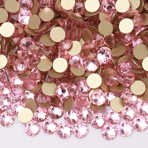Strass en verre cristal à dos plat de haute qualité Juli, 16 facettes, pour la décoration des ongles - Product Image 6