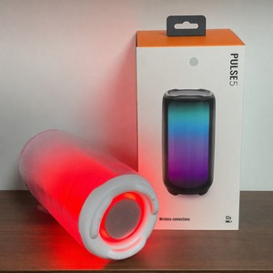 PLUSE5 Enceinte Bluetooth portable étanche à LED RGB, Boombox sans fil avec batterie rechargeable, audio stéréo pour fêtes en extérieur et à domicile - Product Image 6