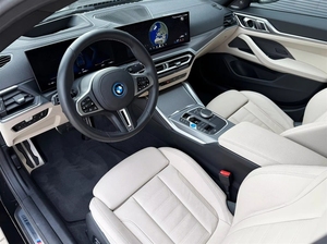 Auto Usado <span class=keywords><strong>BMW</strong></span> <span class=keywords><strong>M4</strong></span> Seminuevo 2023 I4 <span class=keywords><strong>M50</strong></span> Volante a la Derecha/Izquierda Tracción en las Cuatro Ruedas Motor Transmisión Manual Capacidad del Motor 8L con Neumáticos R20 Asientos de Cuero - Product Image 3