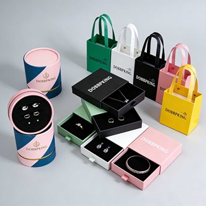 Elegante Caja de Joyería de Cartón Kraft Negro con Logotipo para Venta al por Mayor, Caja para Collar de Oro Blanco - Product Image 1
