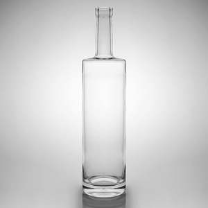 Vente flash : Bouteille en verre vide recyclable de 700 ml et 750 ml, épaule plate, finition en liège, pour vodka, brandy, whisky, tequila, décalcomanie de marque - Product Image 1
