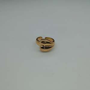 Fashion <b>Rings</b> 316L Stainless Steel PVD Gold Plating Sustainable Resistant Modern Design - Product Image 1