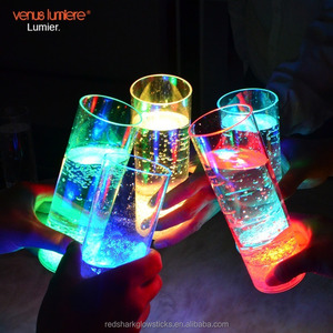 Bicchieri LED Personalizzabili con Batteria Ricaricabile, Materiale PS per Alimenti, Capacità 400ml, Impermeabili, per Diwali e <span class=keywords><strong>Ramadan</strong></span> - Product Image 1