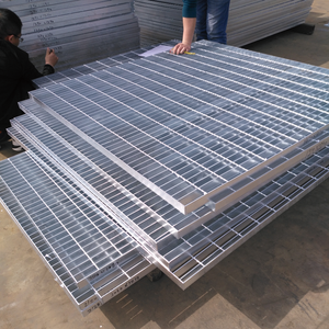 Caillebotis en acier galvanisé Prix Plaque de recouvrement des fossés de drainage Grilles d'allée Gouttières de drainage Caillebotis en acier inoxydable Passerelle - Product Image 2