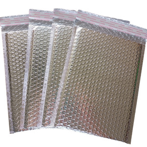 Sac d'expédition auto-scellant personnalisé métallisé/bulle/PE recyclé enveloppe rembourrée en poly biodégradable sac d'emballage étanche et indéchirable - Product Image 6
