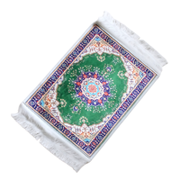 Tapis de prière portable en soie glacée antidérapant et lavable pour le Hajj, idéal pour l'avion et la maison – Articles ethniques musulmans