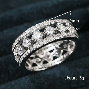 Anillo de cristal pavé para mujer, elegante, minimalista, moderno, accesorio para uso diario y fiestas - Product Image 2