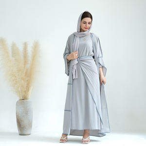 Ropa de mujer de estilo Dubái, moda musulmana, poliéster de alta calidad, conjunto Abaya de <span class=keywords><strong>3</strong></span> piezas, vestido de mujer musulmana <span class=keywords><strong>Abya</strong></span> - Product Image 1