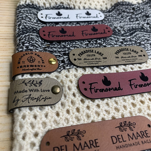 Marchio ECO personalizzato piegare <span class=keywords><strong>etichette</strong></span> in finta pelle per maglieria abbigliamento fatto a mano Logo nome Laser etichetta in pelle per maglieria - Product Image 4