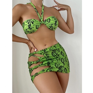 Ensemble de maillots de bain de luxe 3 pièces sur mesure pour femmes, bikini haut de gamme par un fabricant de maillots de bain - Product Image 4