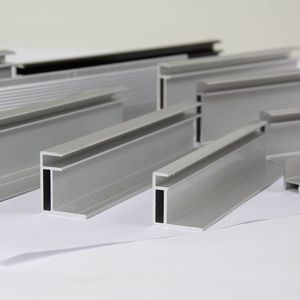 <span class=keywords><strong>Profilé</strong></span> <span class=keywords><strong>en</strong></span> <span class=keywords><strong>aluminium</strong></span> non standard, fraisage CNC, anodisé, profil <span class=keywords><strong>en</strong></span> <span class=keywords><strong>T</strong></span> pour décorations - Product Image 3