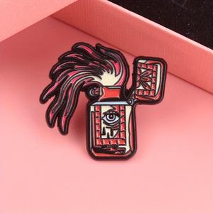 Ignition Gaze Pin - Secret Eye in Flip-Lighter avec Hellfire Grid, Edgy Jewelry pour les explorateurs urbains et les codes d'identité subversifs - Product Image 1
