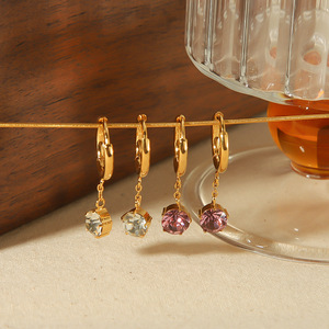 Pendientes de Aro de Acero Inoxidable con Baño de Oro de 18K, Zirconia Redonda Engastada en Garra, Diseño Geométrico para Uso Diario - Product Image 1