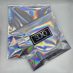 Sobres de Envío Holográficos con Logotipo Personalizado, Sobres de Aluminio Brillante para Envíos de Ropa, Tamaños Pequeño, Mediano y Grande - Product Image 6