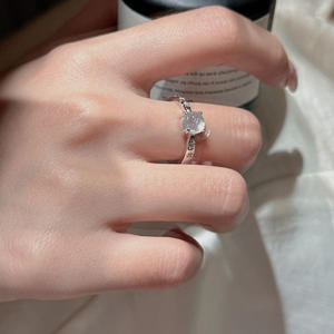 Anillo de Plata de Ley S925 con Circonita, Diseño Elegante y Original, Anillo Abierto con Incrustaciones de Moda, Chapado en Oro de 18K - Product Image 2