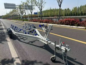 Offres spéciales 21ft 1550kg Capacité de chargement Essieu Tandem Wobbly Roller Type Aluminium <span class=keywords><strong>Bateau</strong></span> Remorque avec VIN - Product Image 5