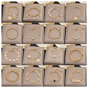 Galería de Pulseras con Dijes |   Pulseras Ajustables de Acero Inoxidable con Baño de Oro PVD de 18K para Mujer |   Resistente al agua y sin deslustre - Product Image 1