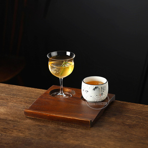 Plateau de dégustation personnalisé en bois de Sapele et Noyer pour café, thé et boissons, avec support à vin et 2 ou 3 tasses - Product Image 4