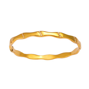 Latest <strong>Light</strong> Luxury Bamboo Shaped Bangles Inlaid Zircon Accessories Bracelet 18 K Gold Plated Stainless Steel Jewelry for Women - Product Image 1