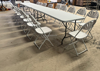 Ensemble table et chaises pliantes en plastique avec structure métallique, portable, pour événements, avec trous de drainage optionnels, assise en maille