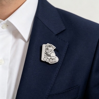Insignia de Metal Esmaltada Personalizada con Forma a Medida, Patrón de Dibujos Animados Grabado para Promoción, Recuerdo, Pin de Solapa de Esmalte Suave Duradero