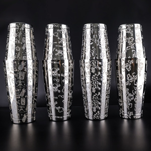 <span class=keywords><strong>Shaker</strong></span> à cocktails Boston en acier inoxydable gravé au laser sur mesure, motif crâne <span class=keywords><strong>Tiki</strong></span>, pour la vente en gros de matériel de bar en vrac - Product Image 1
