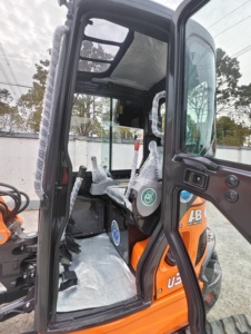 รถขุด Kubota U35-4 มือสอง สภาพดี ขนาด 23 กิโลวัตต์ 3 ตัน / รถขุดขนาดเล็กแบบตีนตะขาบ ขาย - Product Image 5