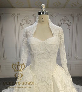 Vestido de Novia Elegante de Encaje Francés con Mangas Largas, Vestido de Novia Estilo Sirena con Escote Corazón y Cola Desmontable - Product Image 6