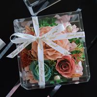 Arrangement de roses éternelles dans une boîte carrée en acrylique transparente, fleur éternelle faite à la main pour la Saint-Valentin, la fête des mères, décoration de la maison, cadeau