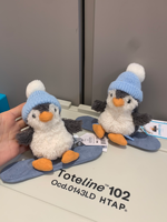 Peluche pingouin sur skateboard, jouet mignon et populaire, cadeau de Noël amusant pour enfants, rembourré de coton PP