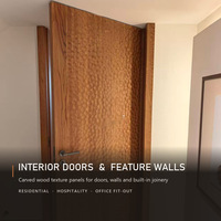 Nouvelle conception de porte intérieure en bois massif personnalisée, porte battante économique avec design sculpté en 3D, style artisanal, décoration
