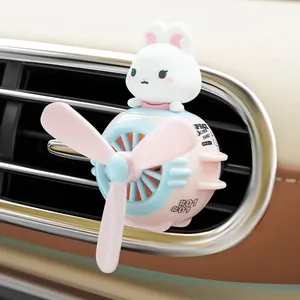 2023 plus récent dessin animé pilote canard automobile hélice rotative sortie automatique ventilateur évent clip parfum désodorisant dans la voiture - Product Image 3