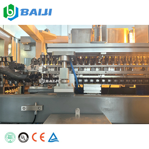 Machine <span class=keywords><strong>Combi</strong></span>-block <span class=keywords><strong>Automatique</strong></span> pour le Soufflage, le Remplissage et le Bouchage de Bouteilles d'Eau Potable Pure - Product Image 2