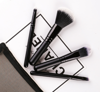 Ensemble de pinceaux de maquillage en poils synthétiques entièrement écologiques rose 4 pièces Ensemble de voyage avec eye-liner et mascara Échantillon gratuit