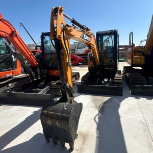 Mini-excavatrice sur chenilles d'occasion 3,5T, performance stable, faible consommation de carburant, idéale pour les travaux agricoles, de jardinage et urbains - Product Image 3