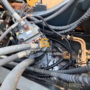 Excavadora de cadenas Hyundai 305LC-9S usada de alta calidad, 30.5 toneladas, confiable para trabajos de construcción pesada y demolición. - Product Image 6