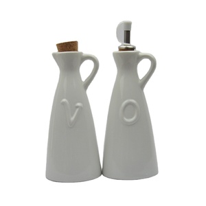 <span class=keywords><strong>Dispensador</strong></span> de Cerámica Amarillo para Aceite - Botella para Salsa de Soya o Vinagre con Vertedor, <span class=keywords><strong>Dispensador</strong></span> de Condimentos Líquidos para Cocina - Product Image 3