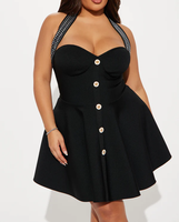 Robe de soirée trapèze noire de style célébrité pour femmes coupe ajustée taille serrée perles dos nu conception cou-pendaison détail robe de club noire