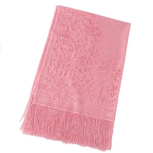 Hijab long en jersey liquide uni avec dentelle et pompons pour femme musulmane, style ethnique, en modal - Product Image 4