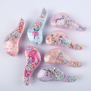 Brosse à cheveux pour petites filles avec confettis scintillants, démêloir doux à poils souples pour cheveux mouillés, ensemble de massage pour bébés et enfants, coiffure - Product Image 4