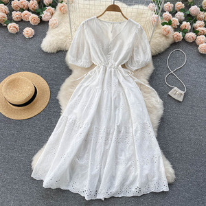 LY5059 nuovo stile coreano <span class=keywords><strong>Chic</strong></span> in tinta unita con scollo a V ricamato abito Midi <span class=keywords><strong>donna</strong></span> abiti dolci <span class=keywords><strong>abbigliamento</strong></span> all'ingrosso 5 - Product Image 4