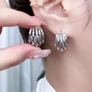 Boucles d'oreilles clous en acier titane, anti-allergiques, inaltérables, simples, vente en gros, en stock, directement de l'usine - Product Image 3